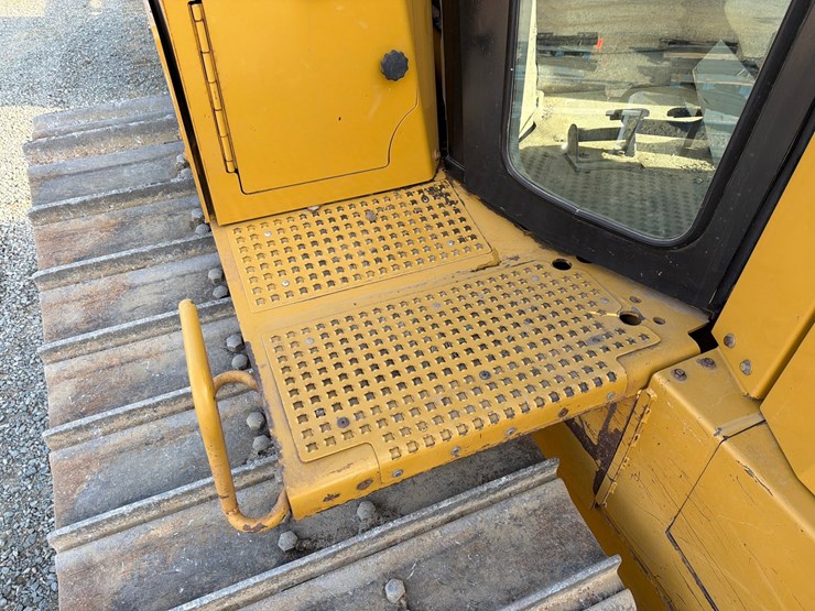 caterpillar-d6t-lgp-image-74