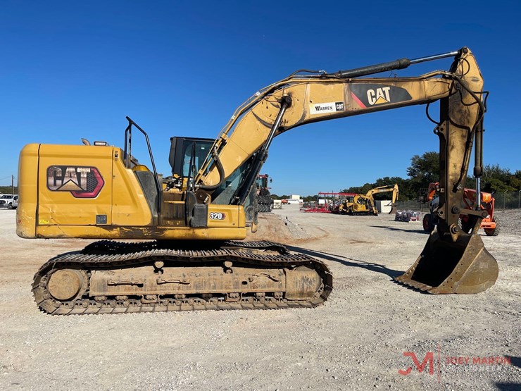 2021-caterpillar-320-image-6