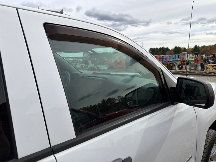 2019-chevrolet-silverado-1500-image-41