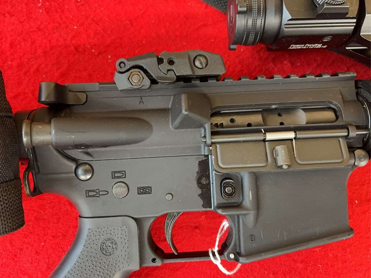 spike's-tactical-model-sl-15-.223-semiauto-rifle-image-10