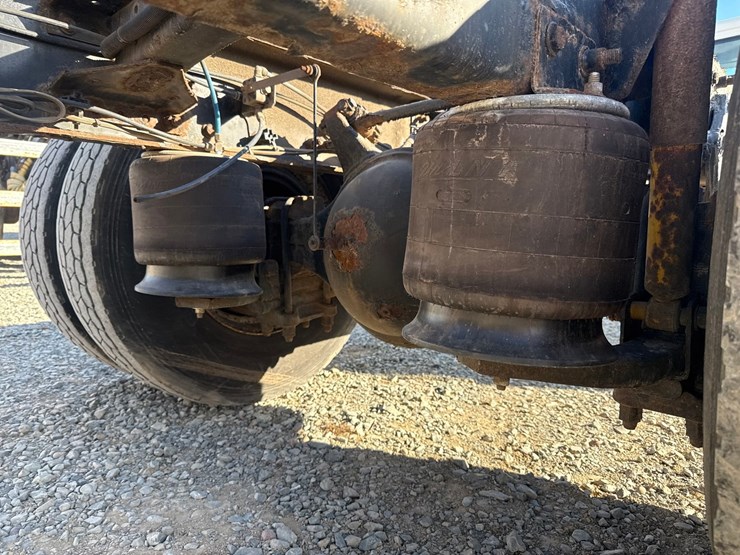 2004-caterpillar-3126-image-42