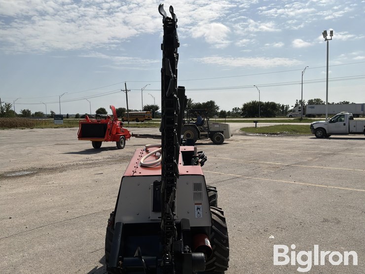 2004-ditch-witch-410sx-image-15