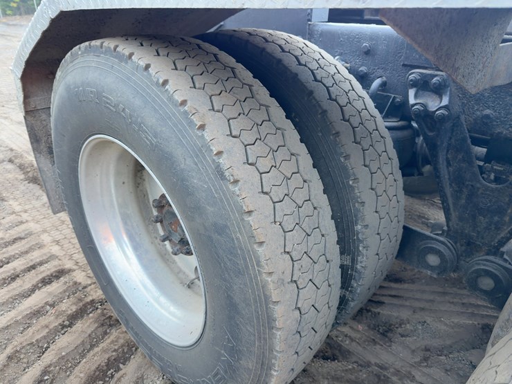 2006-kenworth-w900-image-20