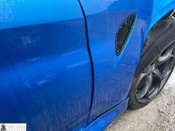 non-operable-2018-alfa-r-giulia-quadrifogli-image-37