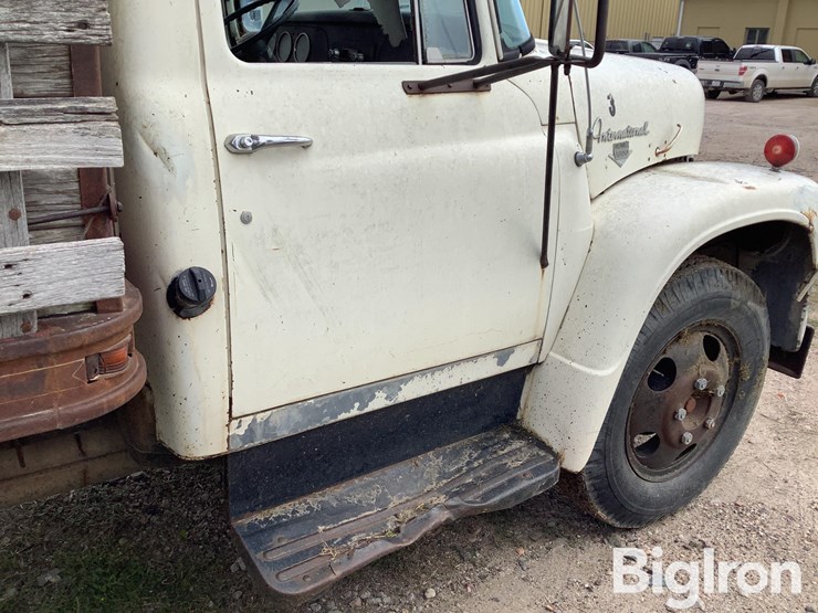 1964-international-loadstar-image-16