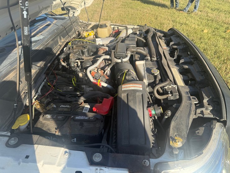 2015-ford-f550-image-11