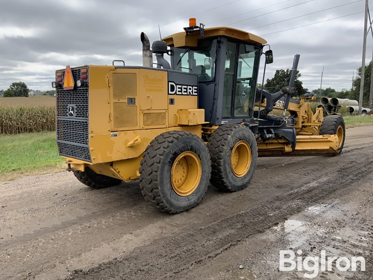 2007-deere-672d-image-5