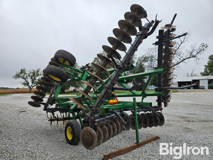 john-deere-630-image-7