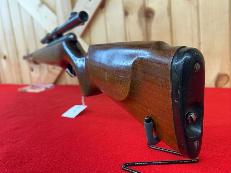 mossberg-model-151k-.22-lr-semiauto-rifle-image-2
