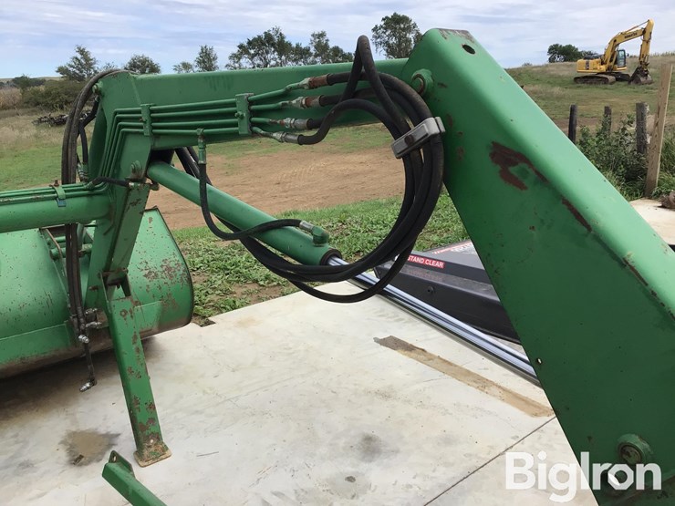 john-deere-720-image-13