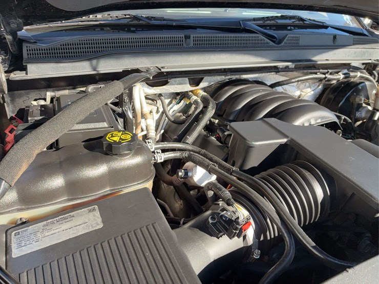 2015-gmc-yukon-denali-image-37