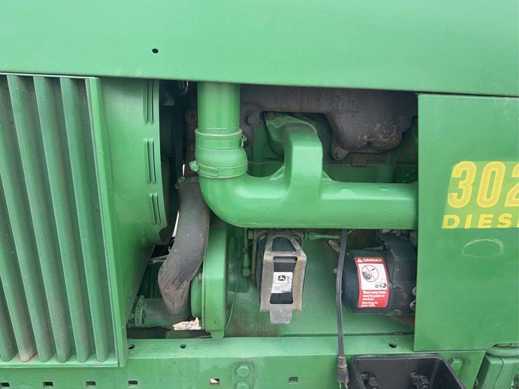 john-deere-3020-image-24