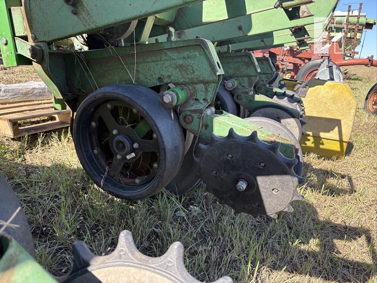 john-deere-7000-image-9
