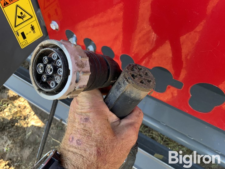 2021-massey-ferguson-2956a-image-19