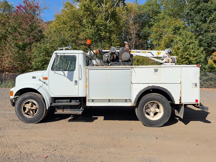 1999-international-4700-image-2