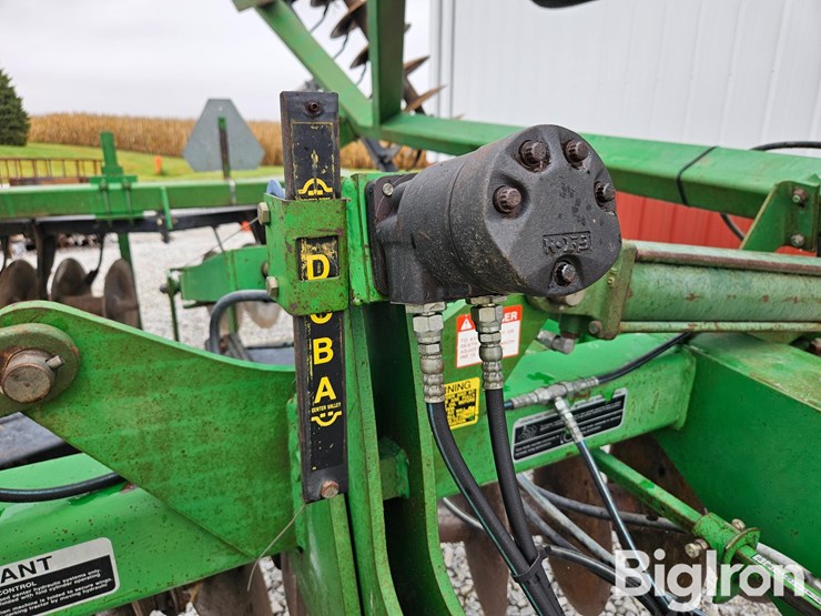 john-deere-630-image-18