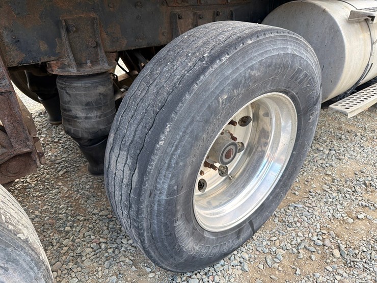 1997-kenworth-t800-image-105