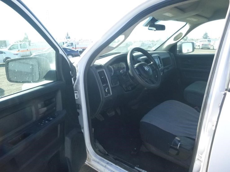 2015-dodge-1500-image-6