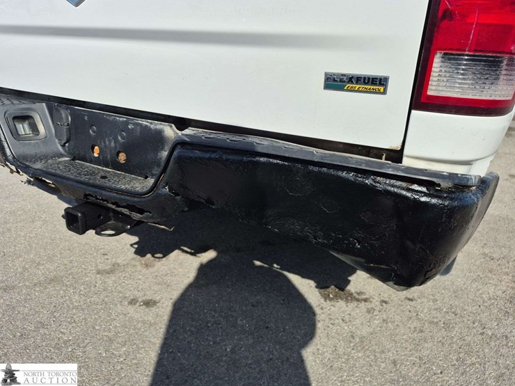 2017-dodge-1500-image-27