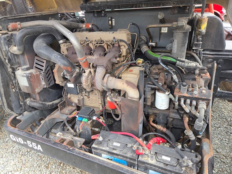 2010-jlg-g10-55a-image-31