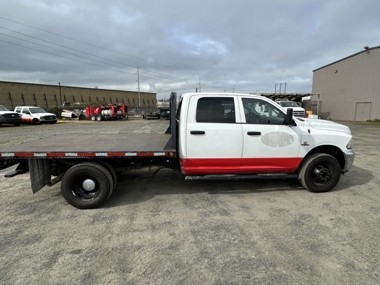 2014-dodge-3500-image-6