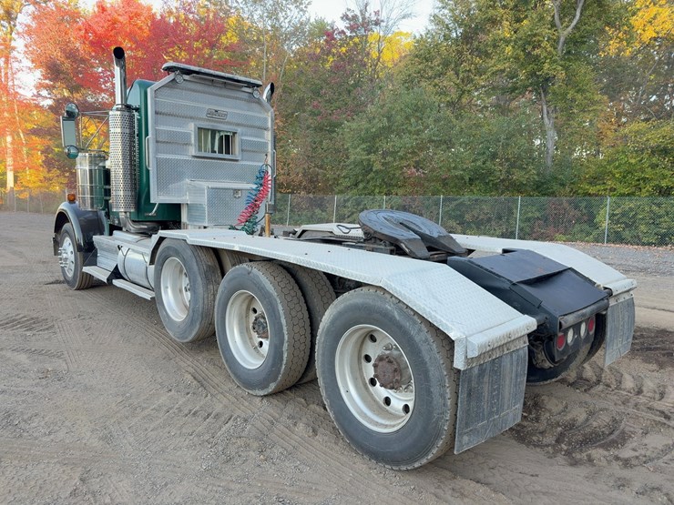2006-kenworth-w900-image-3