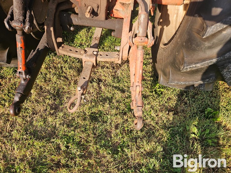 1962-allis-chalmers-d19-image-10