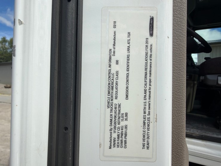 #1608-•-2019-freightliner-cascadia-single-axle-day-cab-image-67