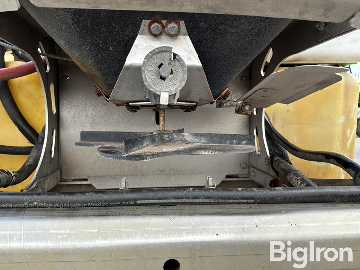 2015-massey-ferguson-730-image-16