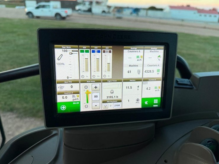 john-deere-6215r-image-62