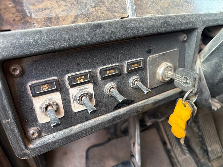 1997-kenworth-t800-image-65