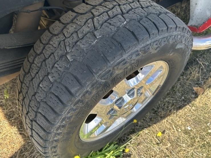 2012-chevrolet-silverado-3500-image-14