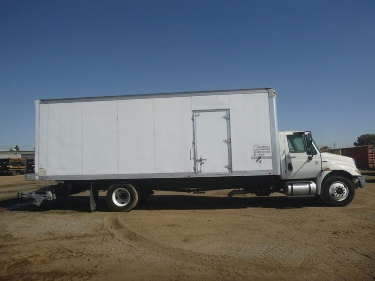 2013-international-durastar-4300-image-8