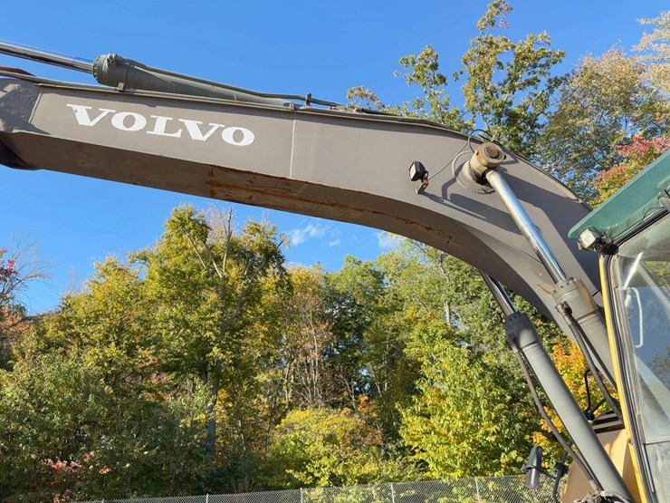 2005-volvo-ew180b-image-15
