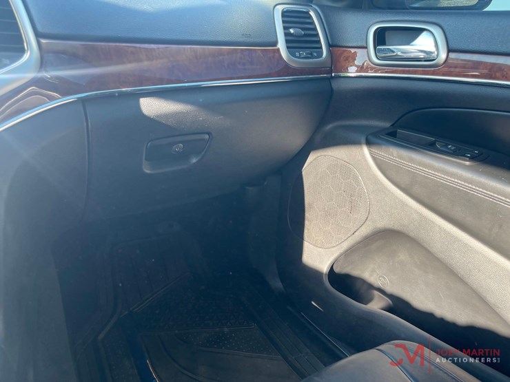 2013-jeep-grand-cherokee-limited-image-20