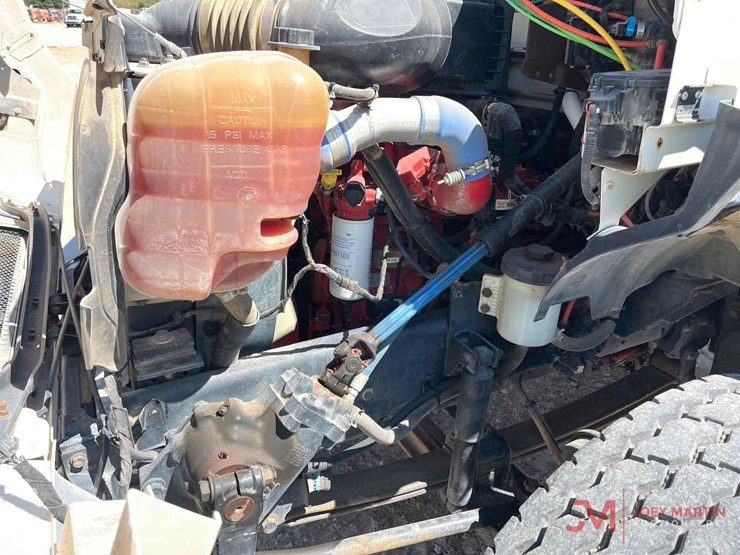 2015-ford-f750-image-11