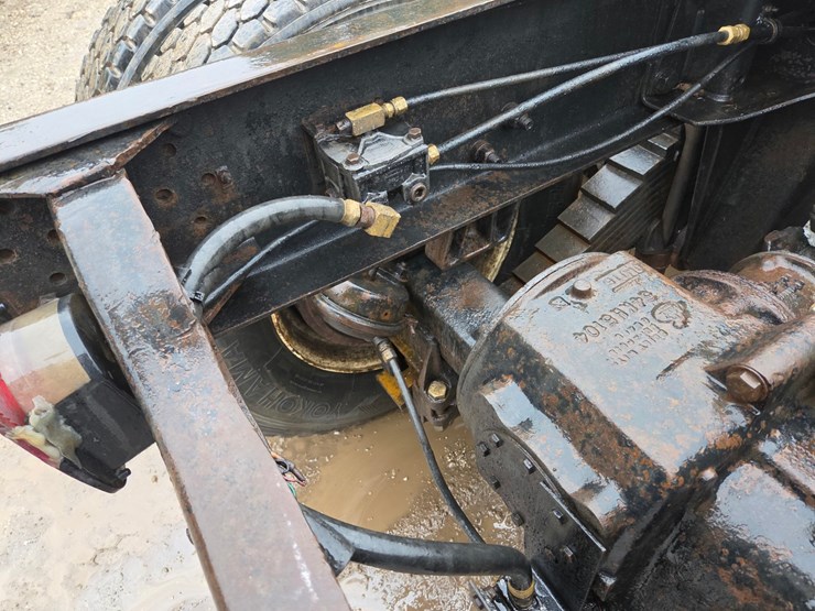 1994-mack-rd688s-image-15