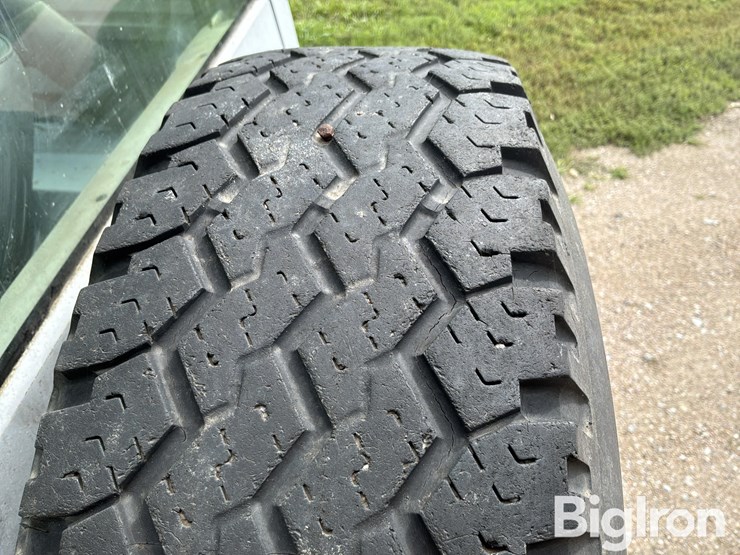1990-jeep-wrangler-image-18