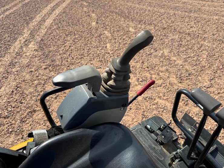 deere-17g-image-41