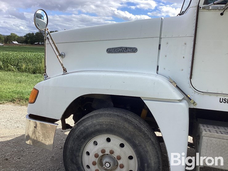 1989-freightliner-fld120-image-16