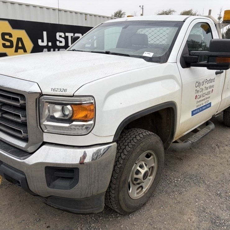 2016 GMC Sierra Pickup