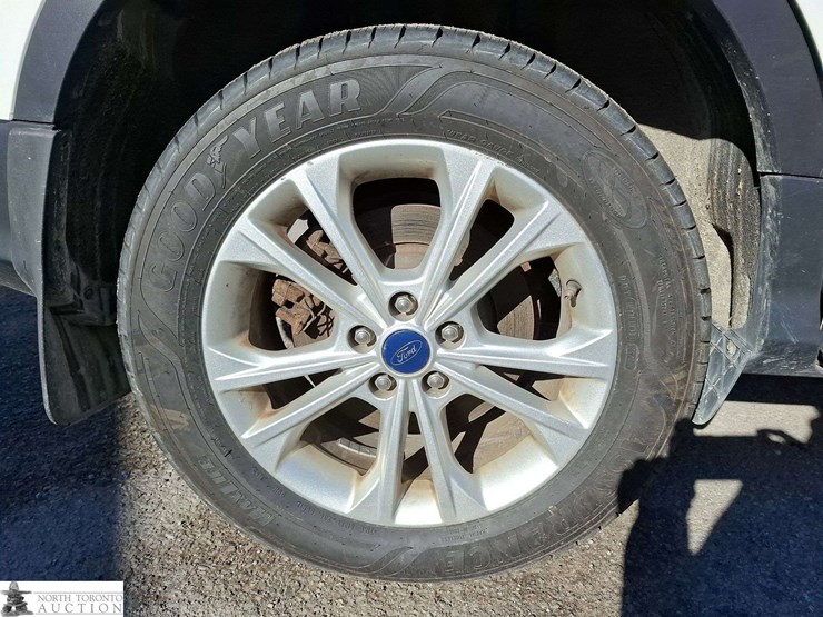 2017-ford-escape-image-18