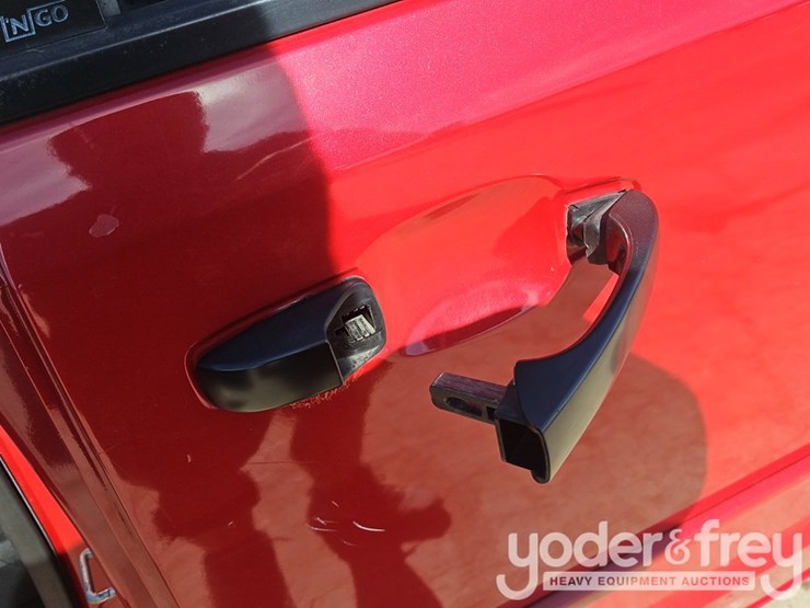2012-dodge-grand-caravan-image-31