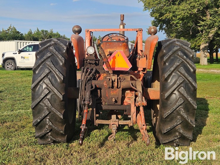 1962-allis-chalmers-d19-image-6