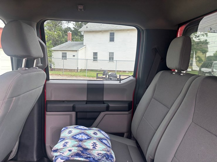 2022-ford-f250-image-43