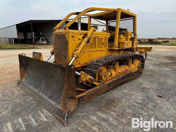 caterpillar-d6c-image-1
