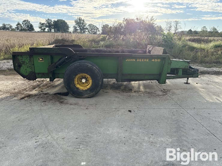 john-deere-450-image-4