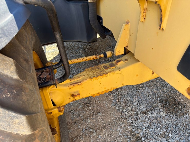 caterpillar-th360b-image-24