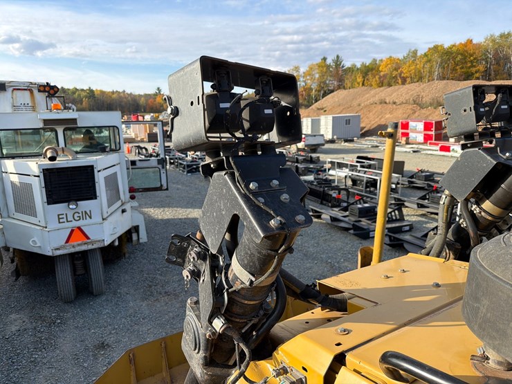 caterpillar-d6t-lgp-image-55