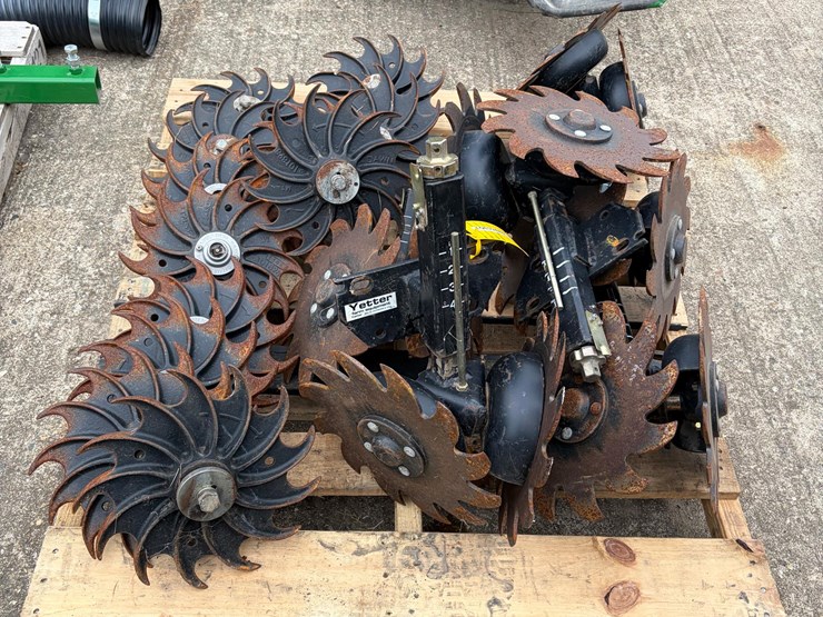 pallet-of-planter-support-image-6